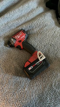 Milwaukee M18 Fuel Impact Driver with 9.0 Battery