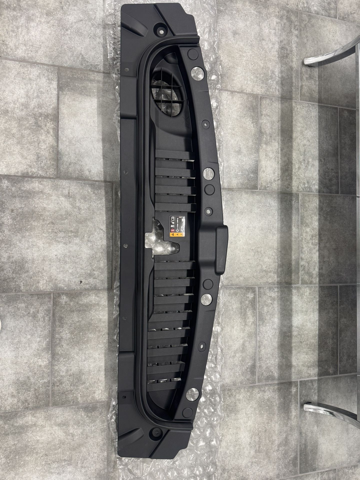 2021-2025 Chevrolet Silverado Intake air Splash Shield