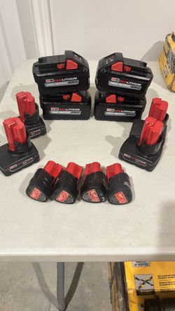 Milwaukee Batteries 18v And 12 V 