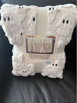 Costco Halloween Faux Fur Halloween Ghost Throw