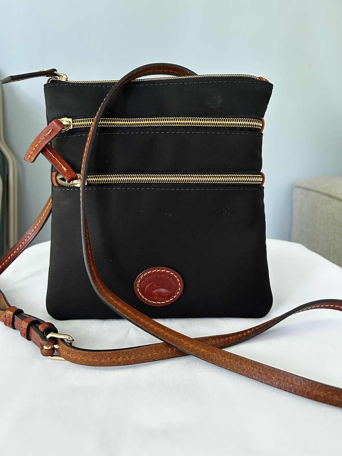 Dooney And Bourke Crossbody