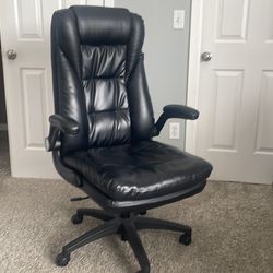Very nice office/desk chair