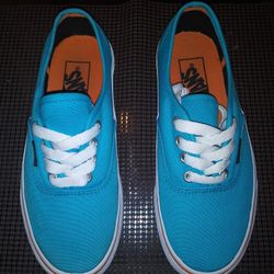 Vans Size 4.0 Mens/ 5.5 Womens 