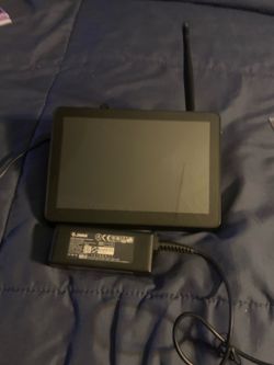 Pipo IDW‑520 Touchscreen Terminal + Zebra 12V Power Supply This listing includes a Pipo IDW‑520 all‑in‑one touchscreen device featuring multiple conne