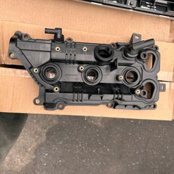 Engine Valve Cover