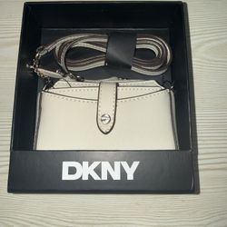 DKNY Wallet Side Bad 