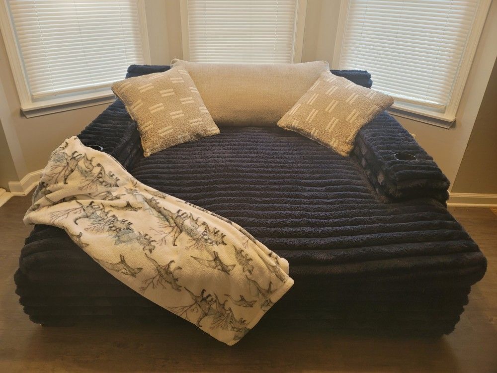 Royal Blue Double Chase Lounger