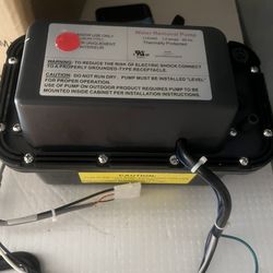 Water removal pump ice maker