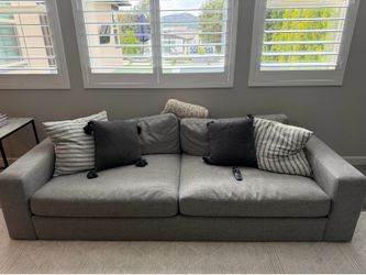 Crate and Barrel Oceanside 101.5" Grande Sofa