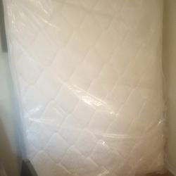 Queen Size Mattress And Box Spring 