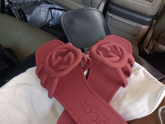Gucci Interlocking G Rubber Sandals