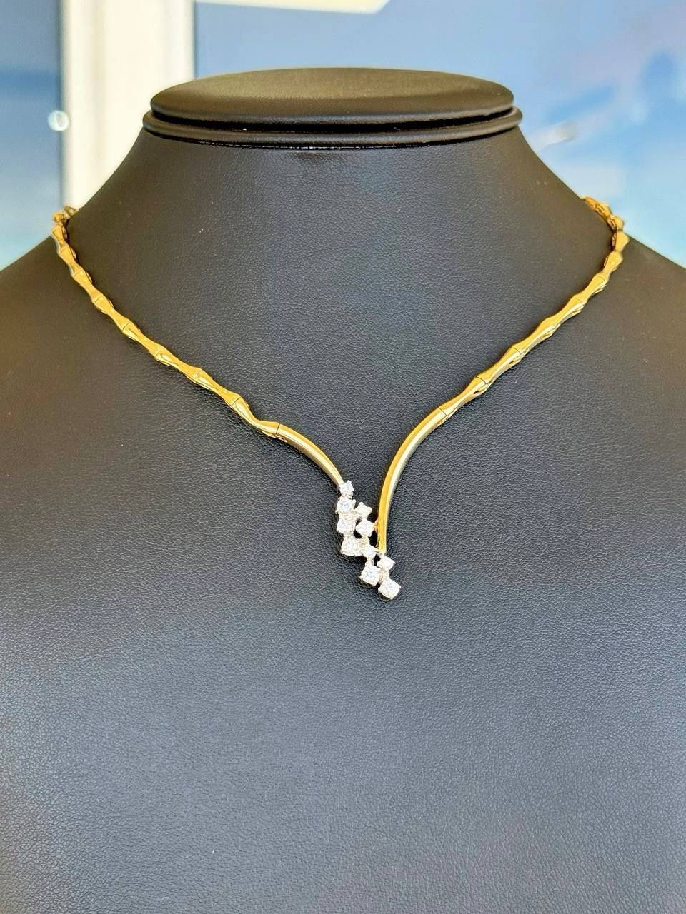 14k solid yellow gold V shape 1CTW Diamond Necklace 16”