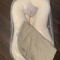 SnuggleMe Infant Lounger 