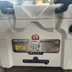 Igloo Fishing Sportsman Cooler
