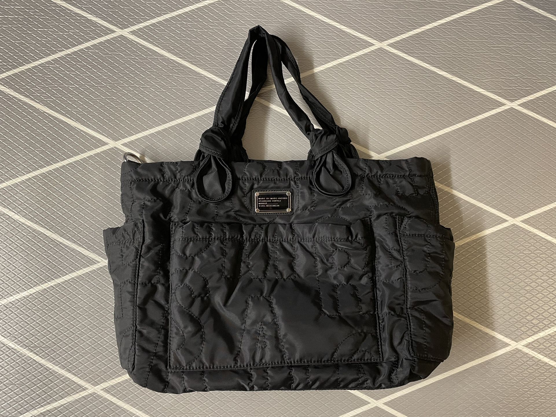 Marc Jacobs Diaper Bag With Changing Pad