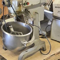 10 QT Commercial Dough Mixer Bakery Food Mixer 3 Speed 1 HP 120V