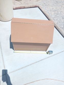 Wooden Toy Box Excellent Condition Sturdy 24x20