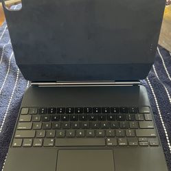 Apple - Magic Keyboard for 12.9-inch iPad Pro (3rd Generation 2018) (4th Generation)