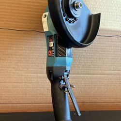 Dynabrade Tools 53281. 7"180mm) Dia. Right-Angle Depressed Center Wheel Grinder with Auto Balancer. New (never used)
