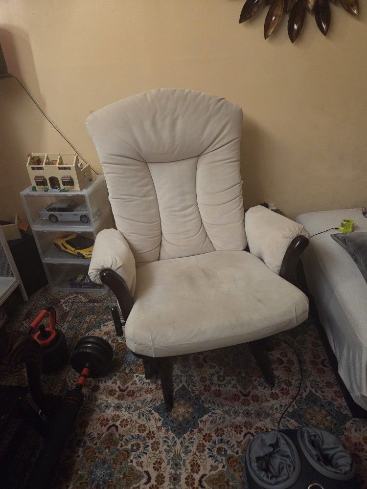 Rocking Chair 