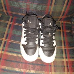 Nike Air Jordon 1 Retro Low GS "White black" Shoes Size 6.5Y