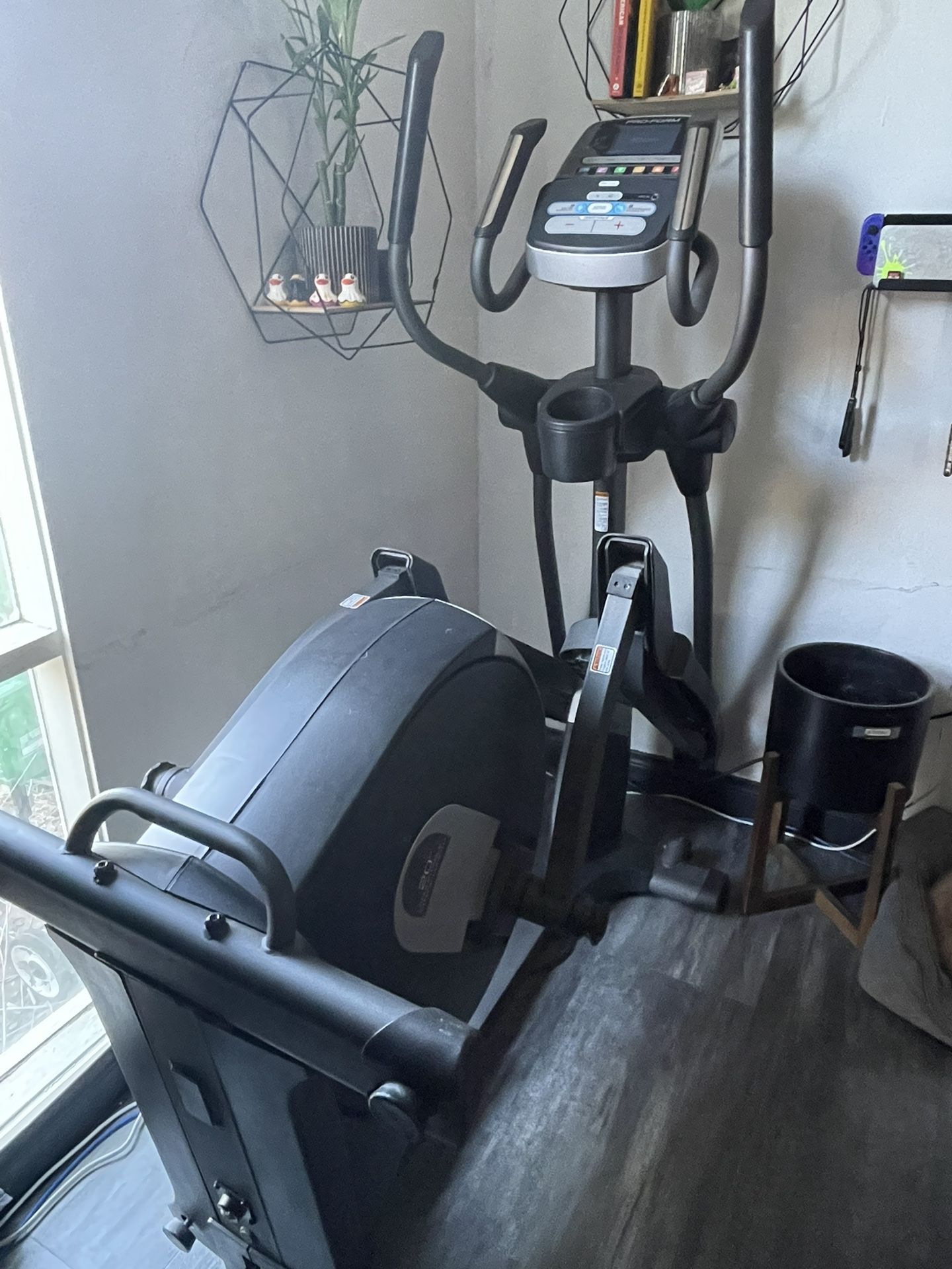 Pro-Form Eliptical Exercise Machine