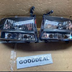 #210 Fit 98-04 Durango/97-04 Dakota Black Amber Headlight 