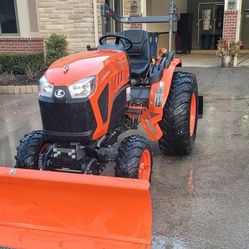 2022 Kubota Lx2610 Tractor With Front Snow Plow