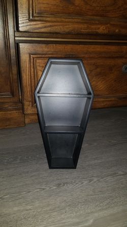 Coffin shelf