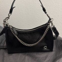 Coach Juliet 25