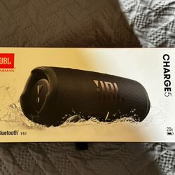 JBL Charge 5 Speaker