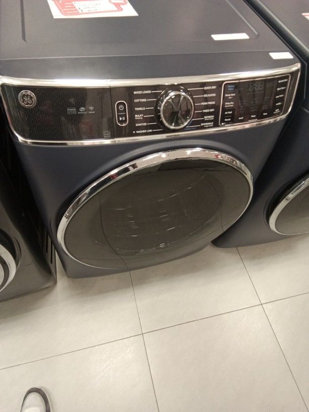 Open Box Ge 7.8 Model#gfd85espnrs