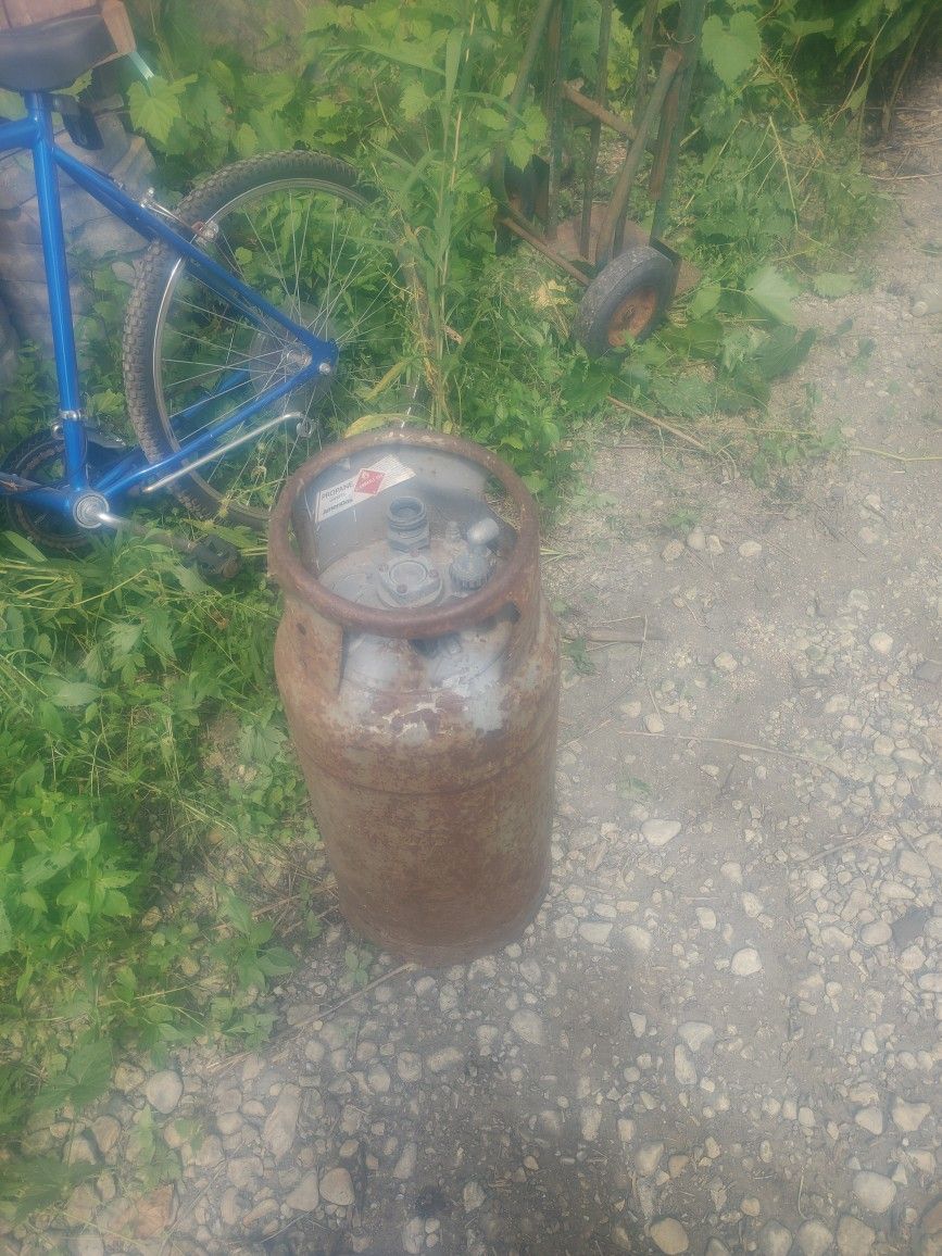 Forklift Propane Tank