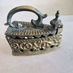 Vintage Brass Hinged Trinket Box Ornate Coal Iron Design 