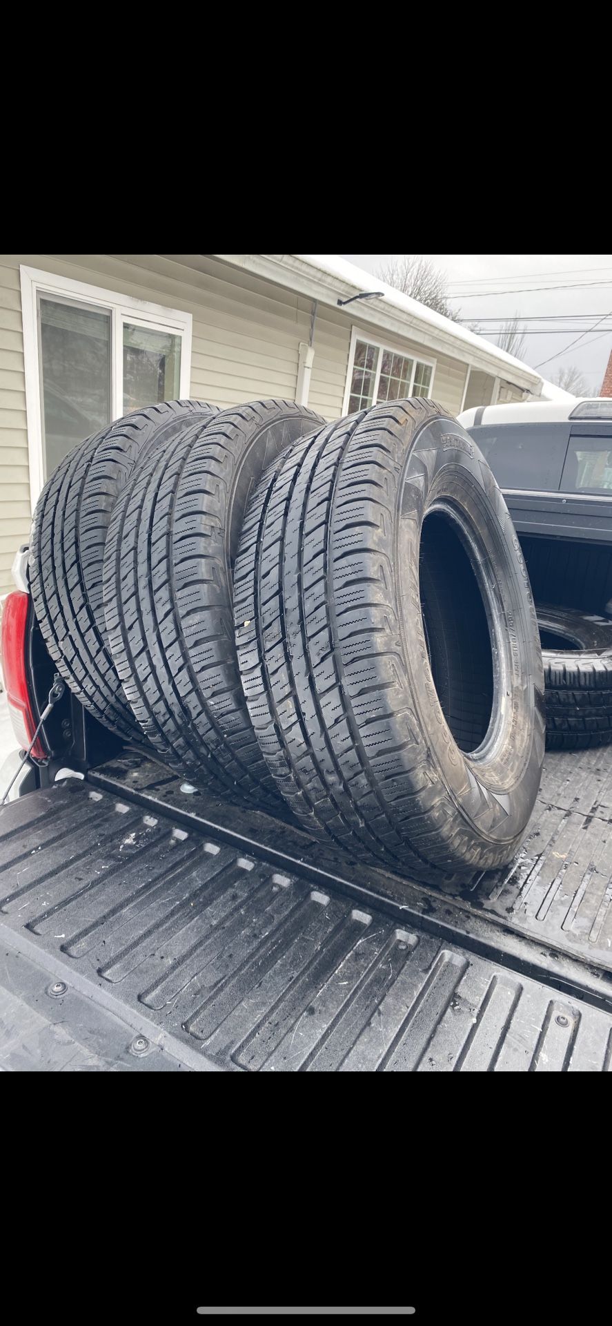 GeoTour Tires made by Sumimoto Tire Company 265/70R16