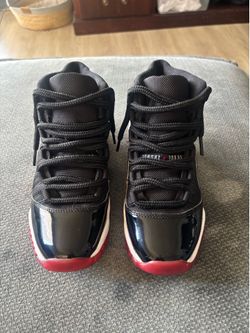 Jordan 11s Breds size 4y