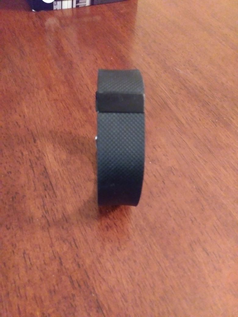 FITBIT CHARGE (#37)