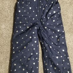 NEW!!! GAP GIRLS SNOWSUIT. SIZE 5T.