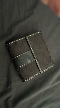 Coach Signature Canvas Bifold Wallet
