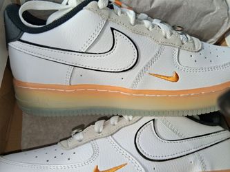 Air force 1 boy size 4.5y