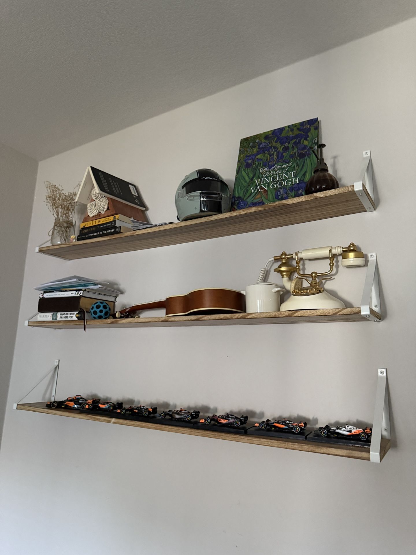 3 Shelves