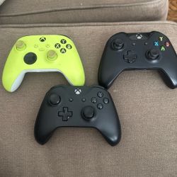 Xbox Controllers 