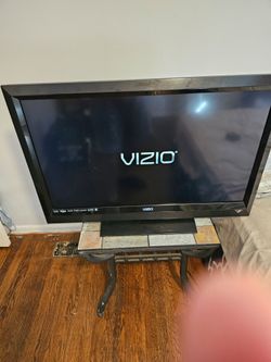 Vizio 37 inch TV