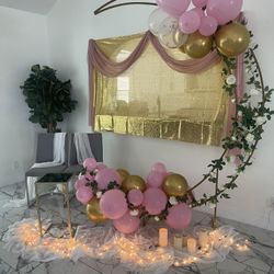 Over The Moon, Balloon Arch