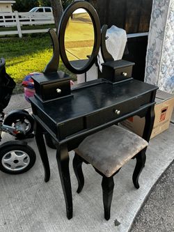 Child’s Vanity