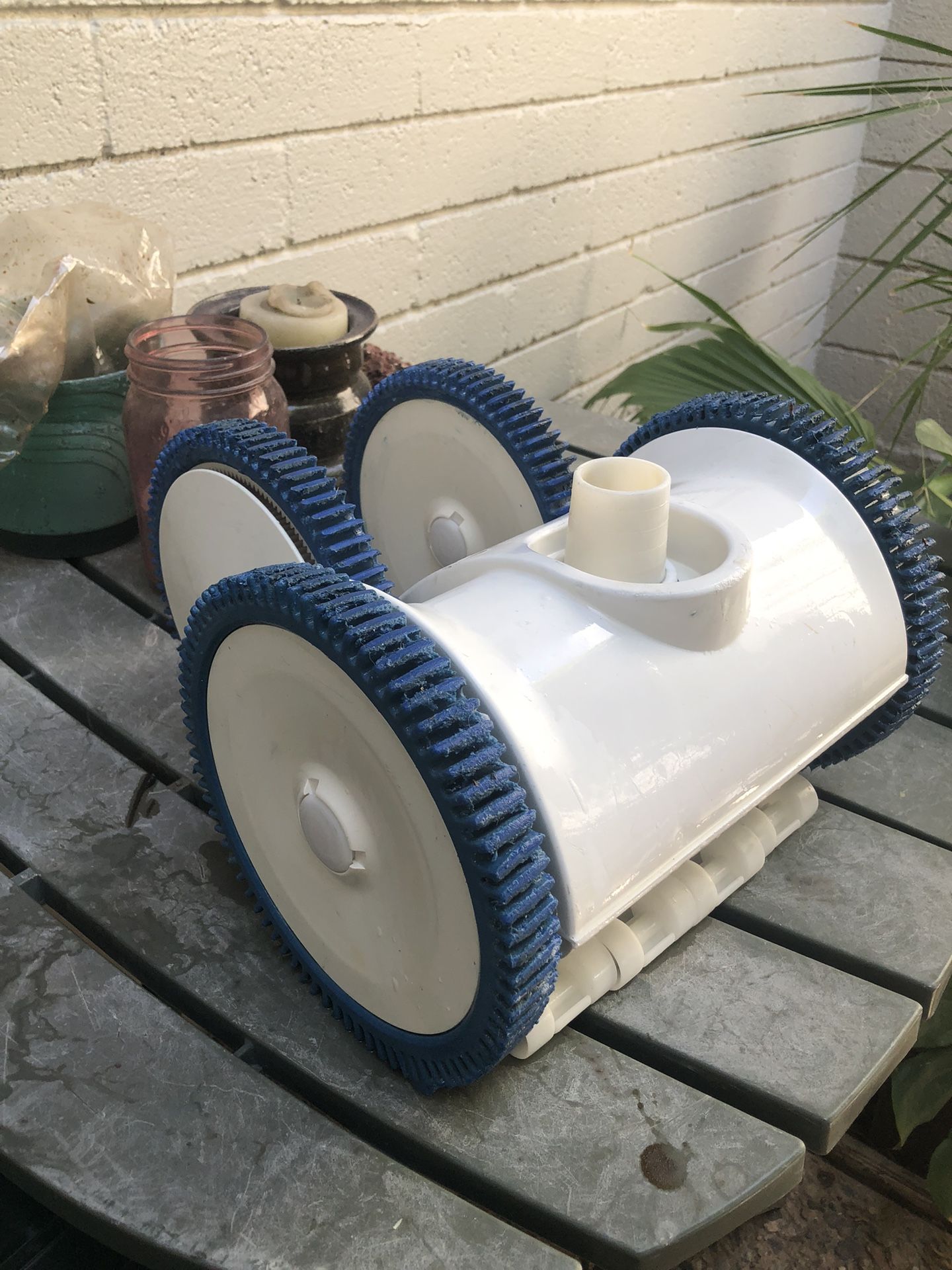 Poo Cleaner Hayward 4 Wheeler