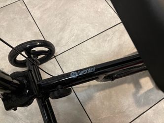 Body med knee scooter