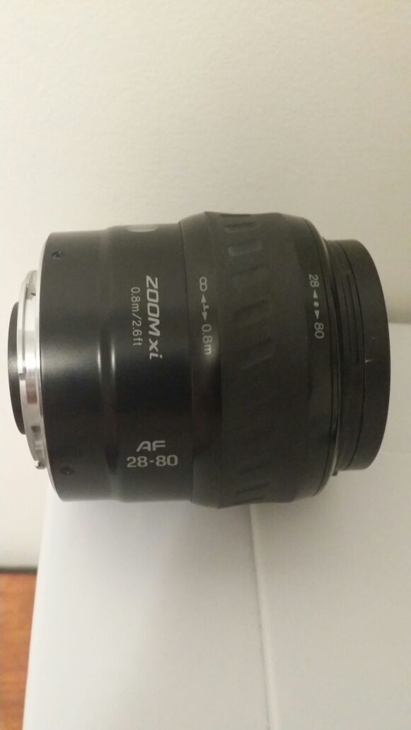 Minolta Af 28-80 Zoom xi 0.8m/2.6ft.
