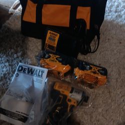 Dewalt Impact Two  20 Amp And Bag 