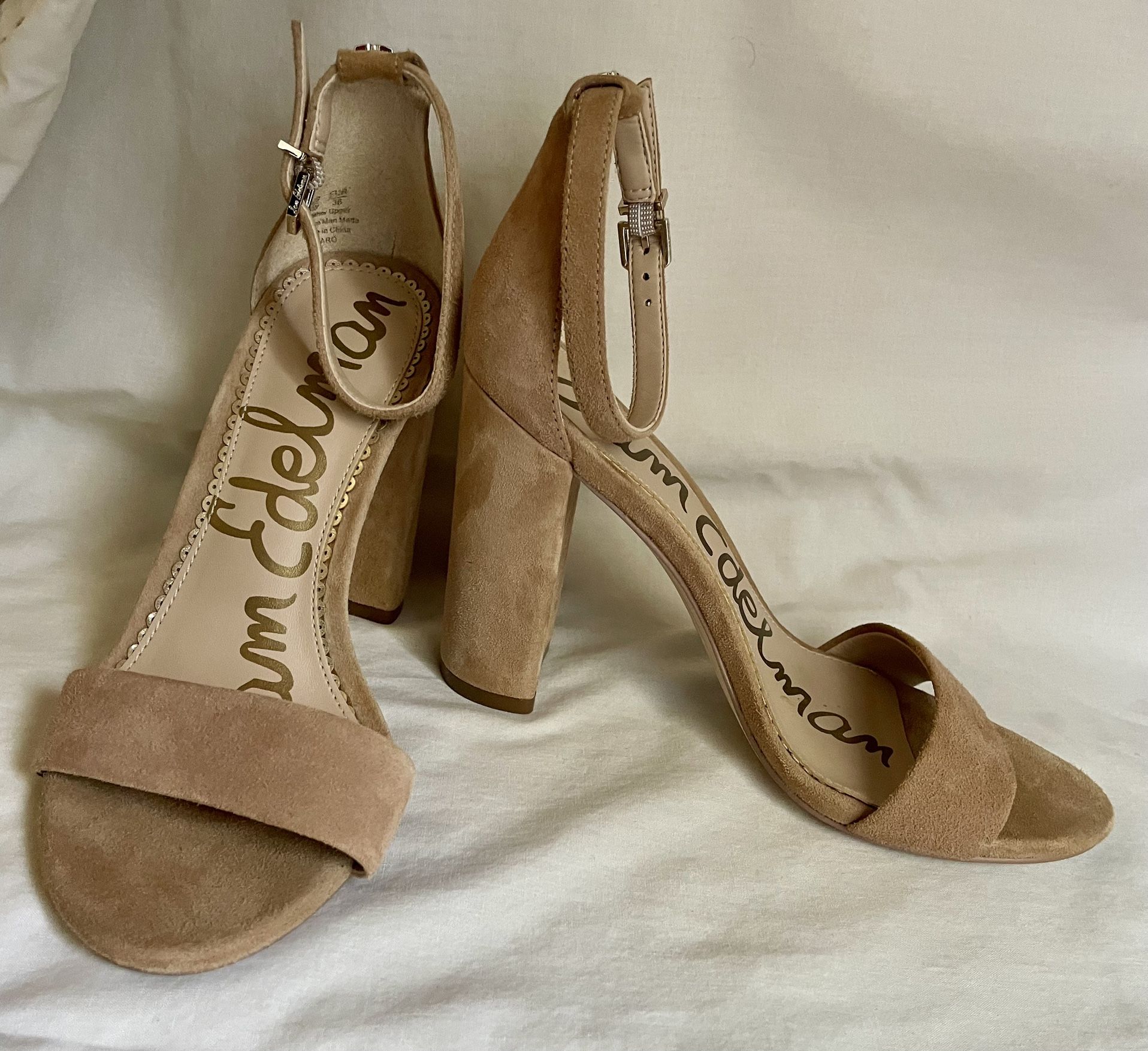 SANDALS-6W Sam Edelman Size 6 Wide Suede 4” Block Heel Sandal, BRAND NEW